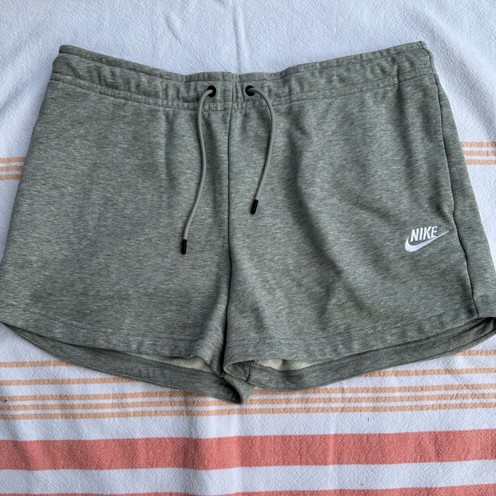 Nike High Rise women’s shorts